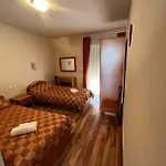 Pansion Kata فندق مبيت وإفطار 3*