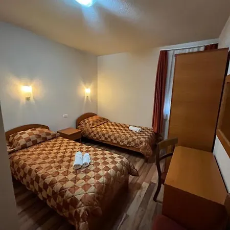 krevet i doručak Pansion Kata 3*