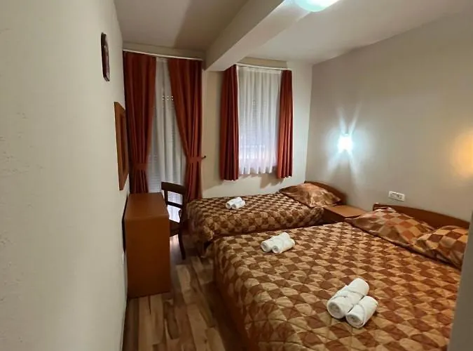 Alojamento de Acomodação e Pequeno-almoço Pansion Kata 3*