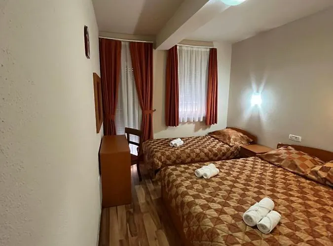 Pansion Kata Alojamento de Acomodação e Pequeno-almoço 3*