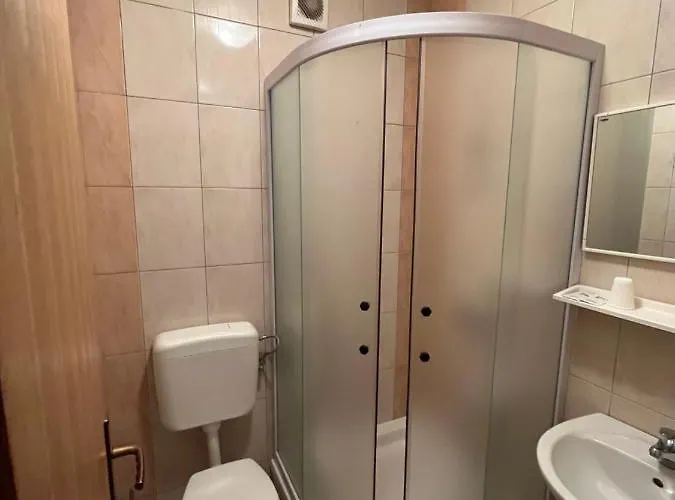 Pansion Kata ベッド・アンド・ブレックファスト 3*